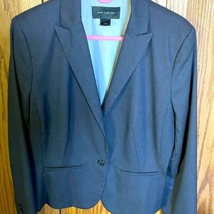 Ann Taylor pant suit. Size 14